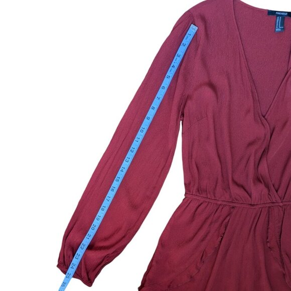 Forever 21 Red Dress/Romper with V-Neck and Long-Sleeves Women Size Medium - Picture 6 of 13